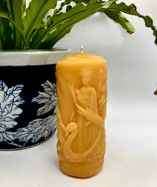 The High Priestess Pillar